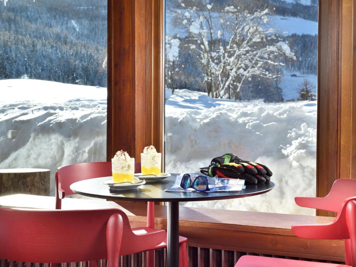 Hotel Th Pila Esterno foto